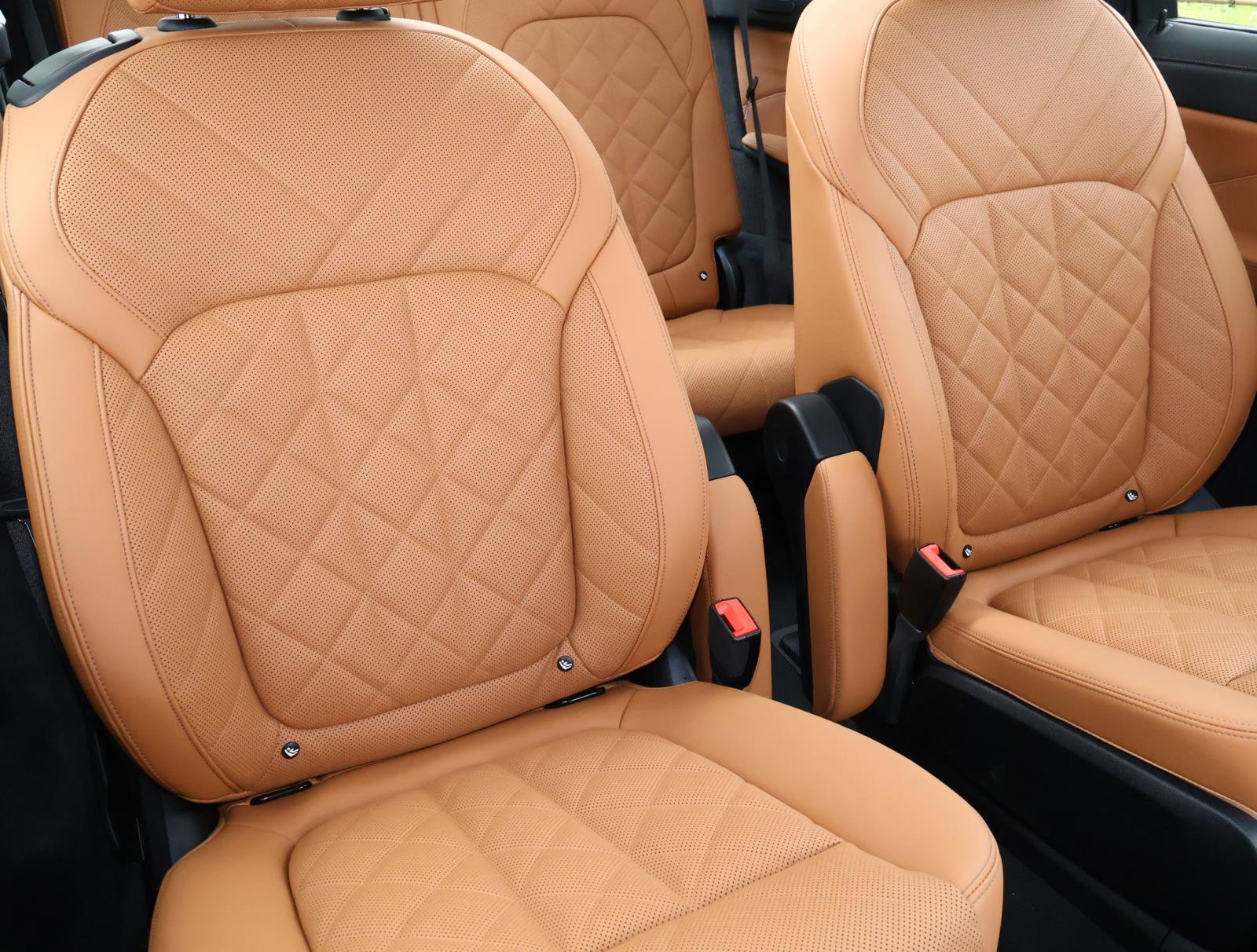 Used 2026 BMW X7 xDrive40i w/ Executive Package AWD/4WD image 21