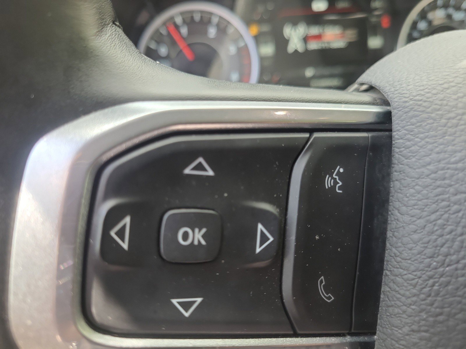 Used 2024 RAM 2500 Laramie w/ Safety Group image 27