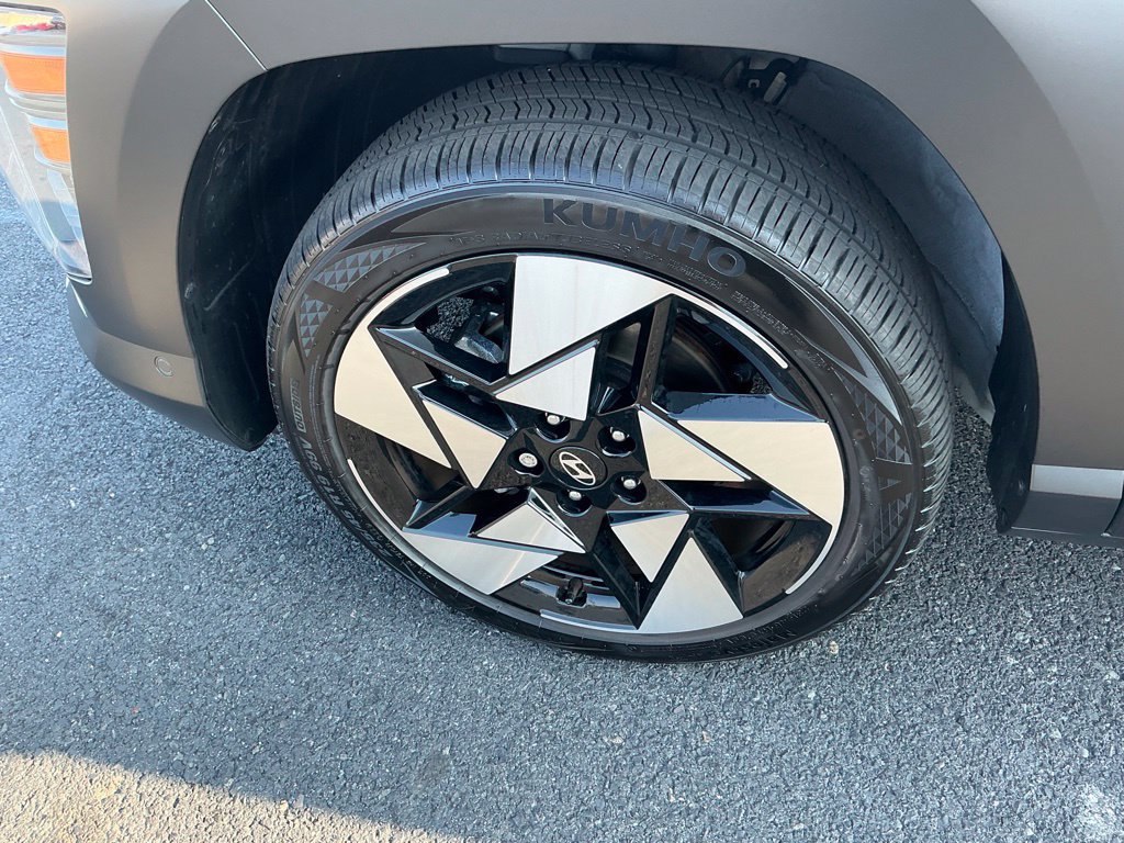 Certified 2025 Hyundai Kona Limited AWD/4WD image 14