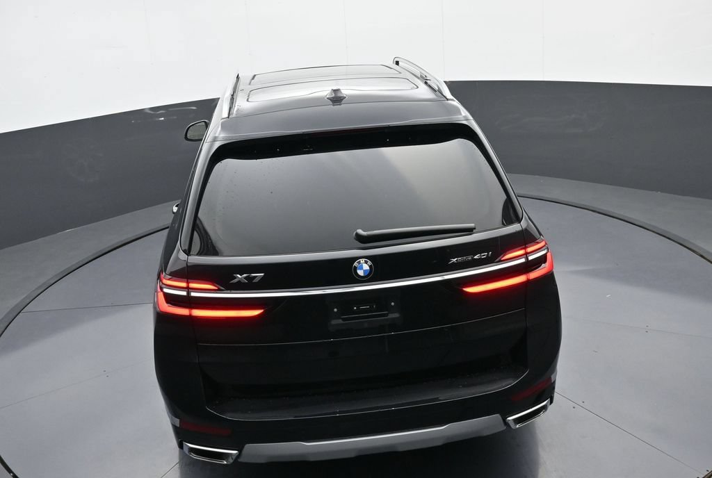 Used 2026 BMW X7 xDrive40i AWD/4WD image 35