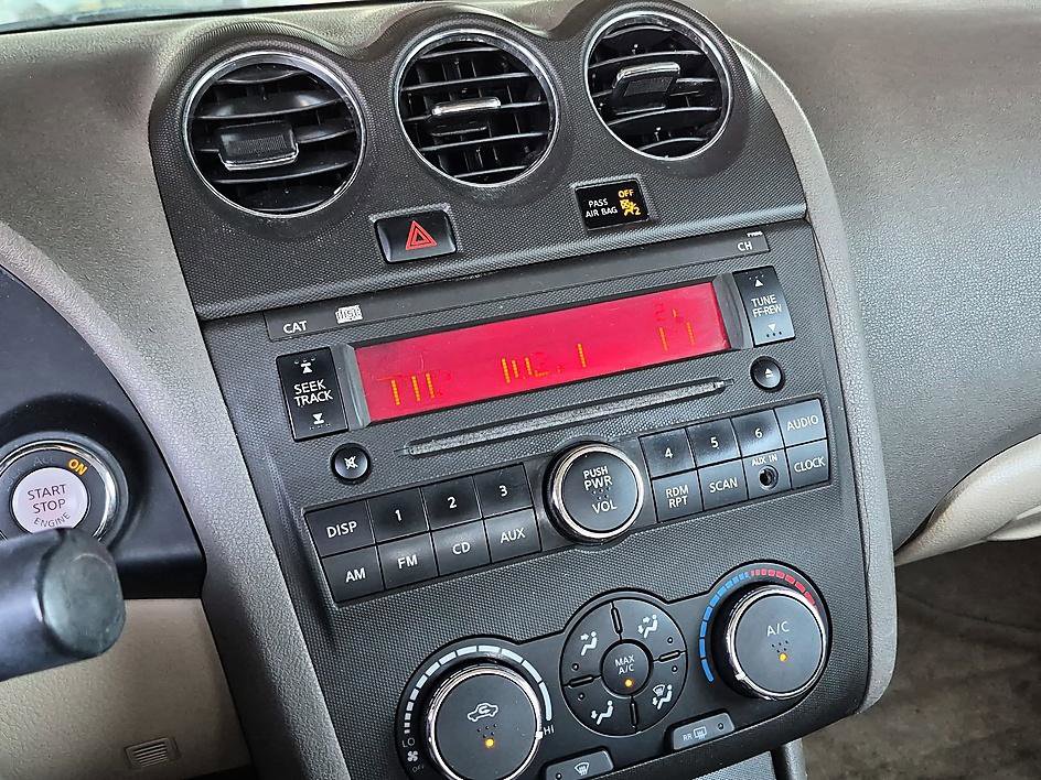 Used 2012 Nissan Altima 2.5 S FWD image 21