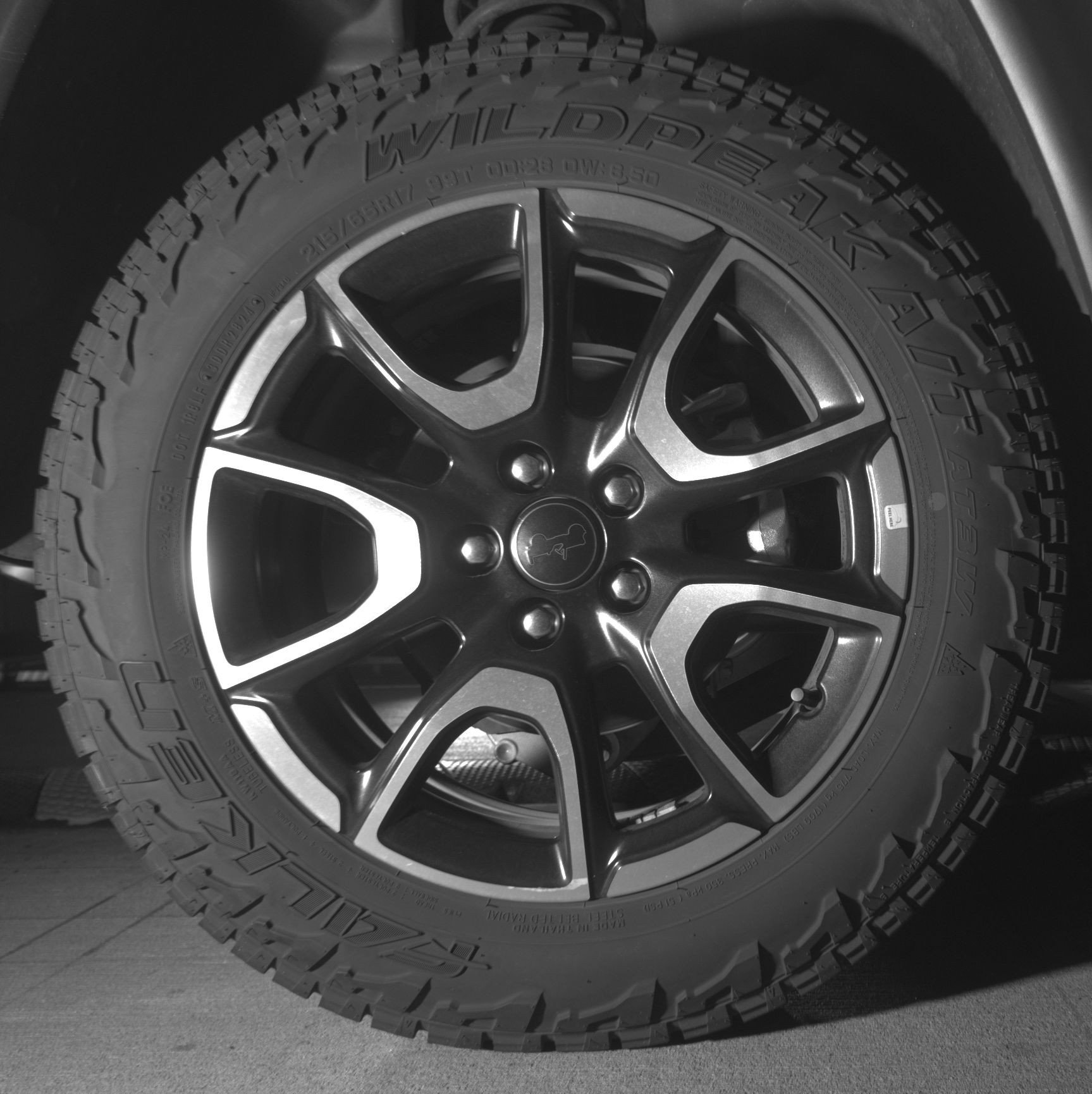 Used 2025 Jeep Compass Trailhawk AWD/4WD image 15
