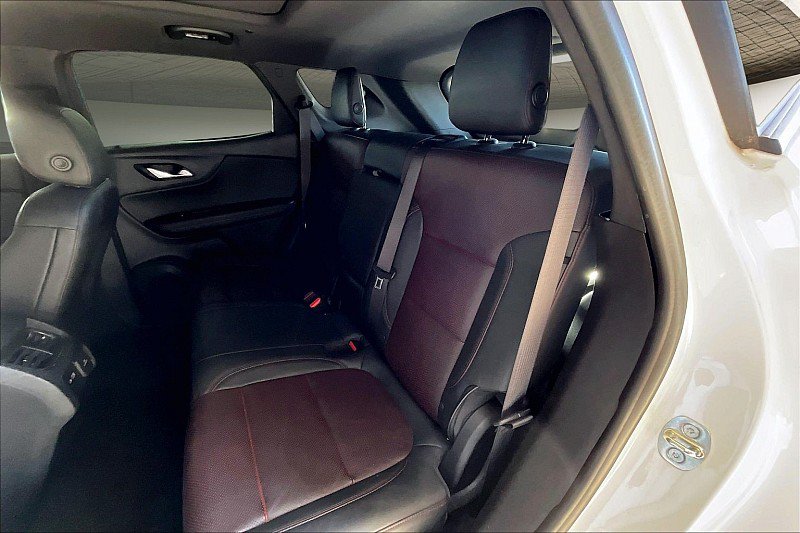Used 2019 Chevrolet Blazer RS w/ Sun and Wheels Package FWD image 22
