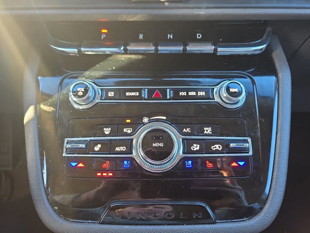 Used 2022 Lincoln Corsair AWD w/ Equipment Group 101A image 45