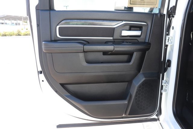 Used 2024 RAM 3500 Big Horn image 13