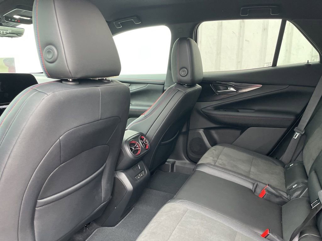 Used 2024 Chevrolet Blazer EV RS image 9