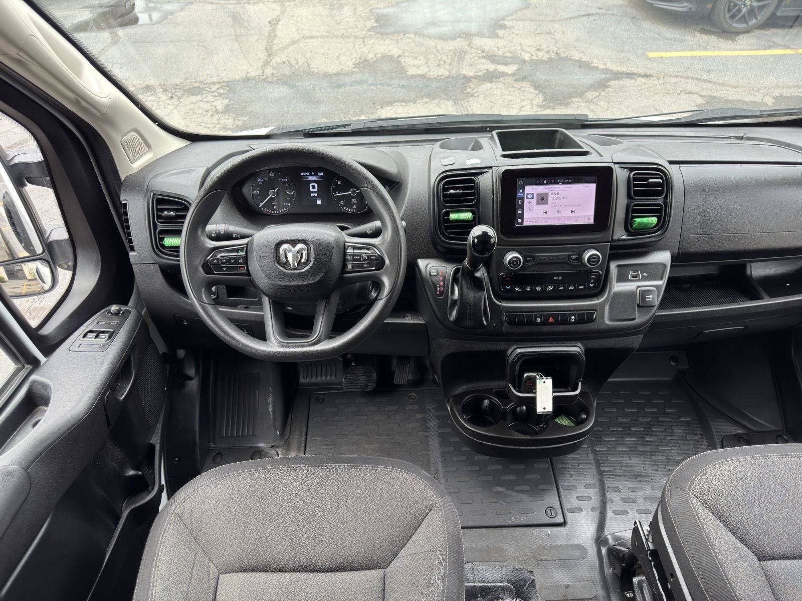 Used 2025 RAM ProMaster 2500 w/ Convenience Group FWD image 29