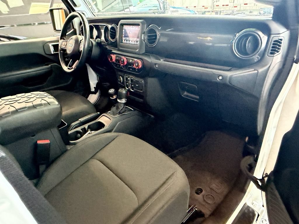 Used 2022 Jeep Gladiator Sport AWD/4WD image 11