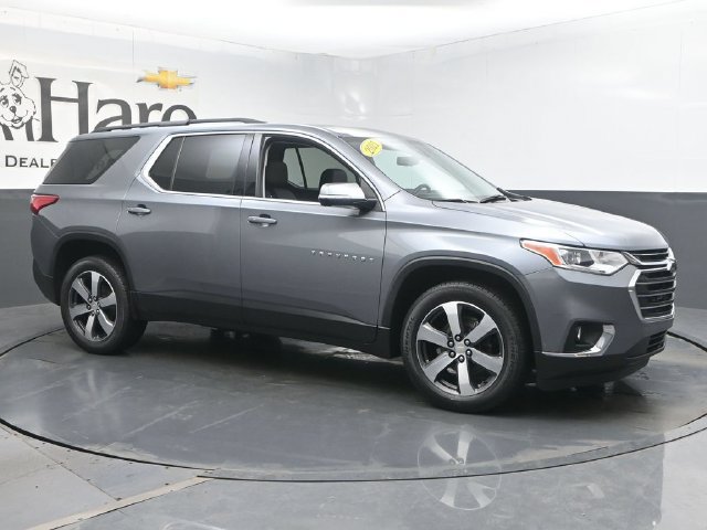 Used 2021 Chevrolet Traverse LT w/ LT Premium Package FWD image 6