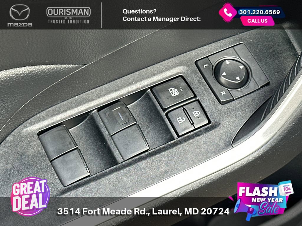 Used 2020 Toyota RAV4 LE image 8