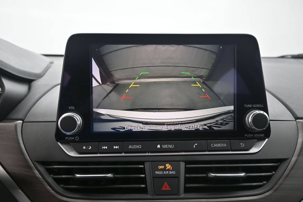 Used 2024 Nissan Altima 2.5 SV FWD image 13