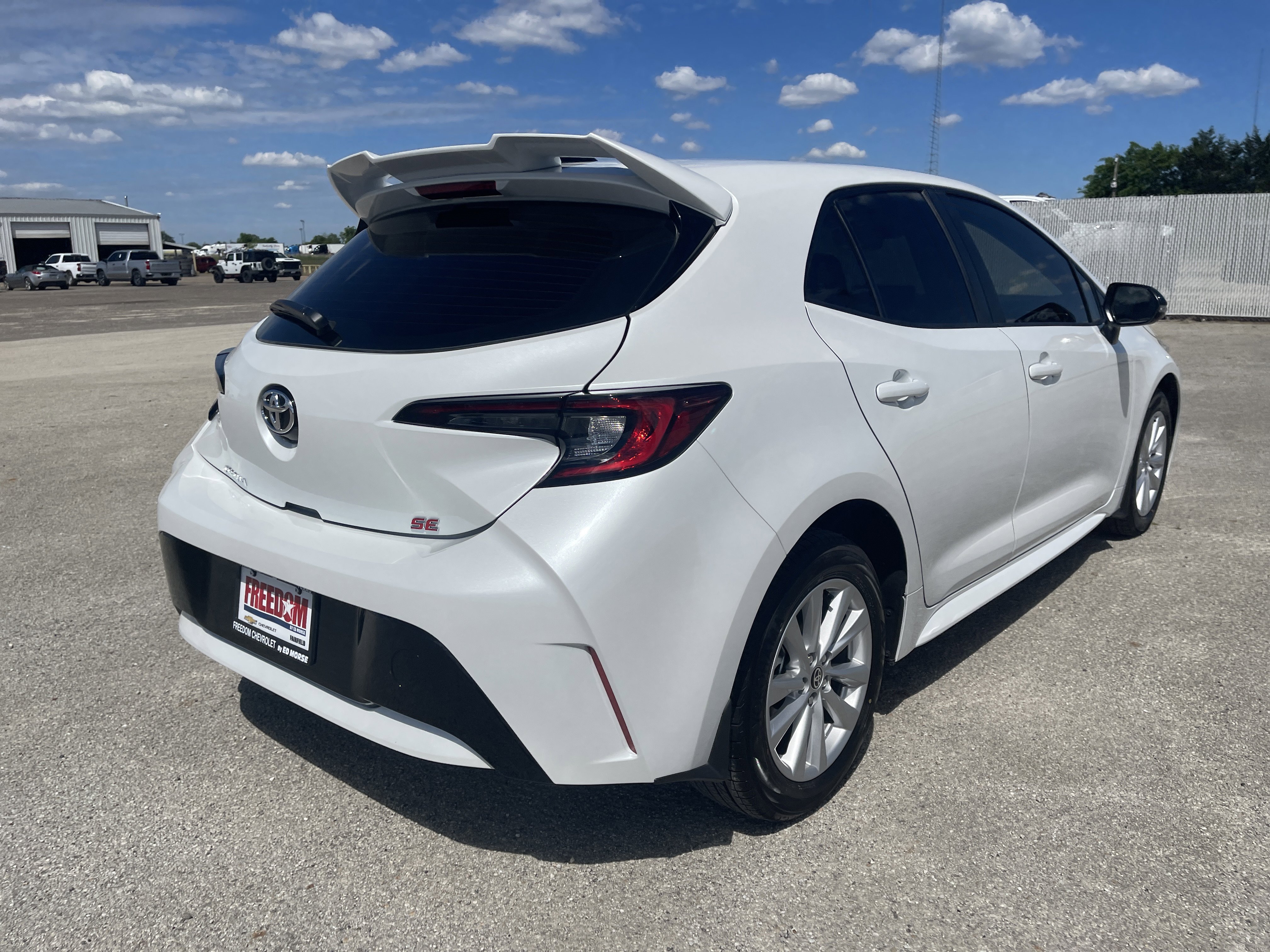 Used 2026 Toyota Corolla SE image 4