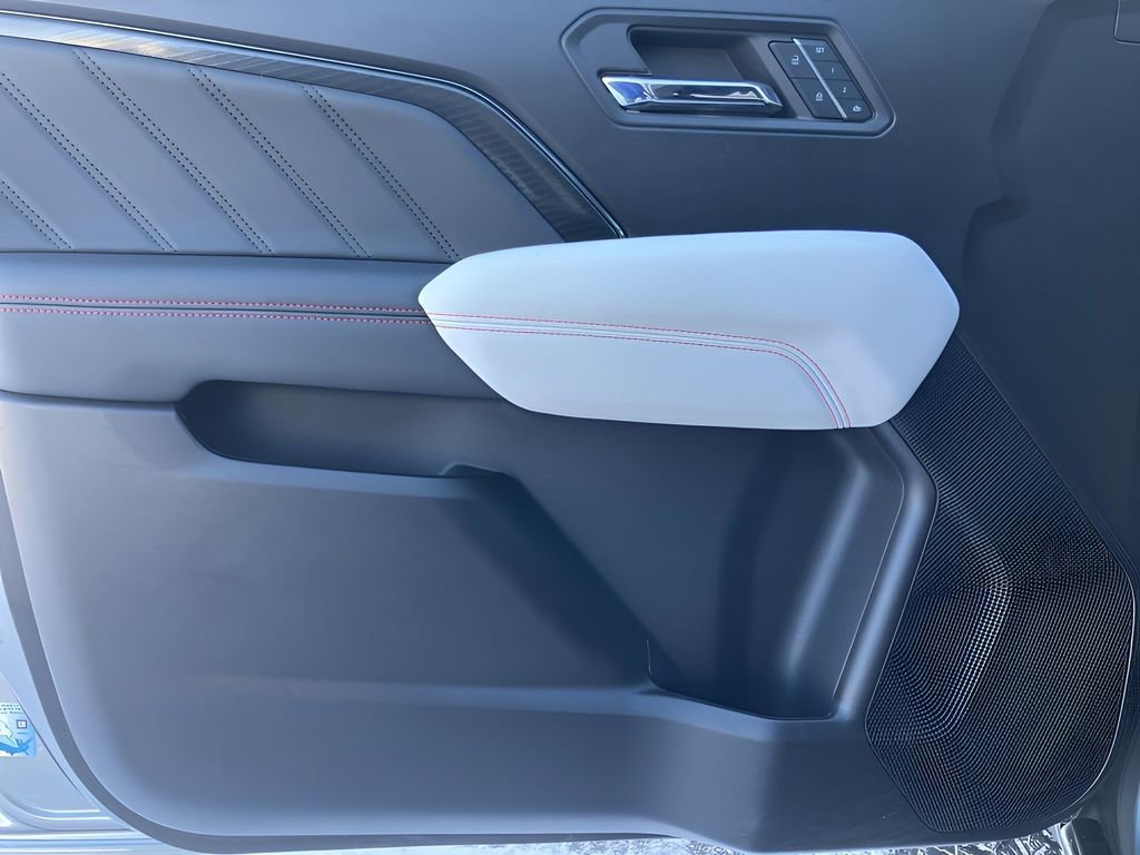 Used 2024 GMC Canyon AT4X image 41