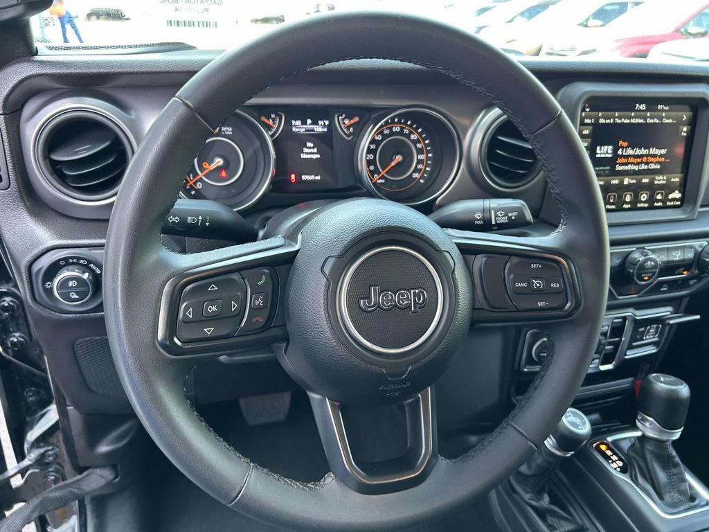 Used 2023 Jeep Gladiator Sport AWD/4WD image 15