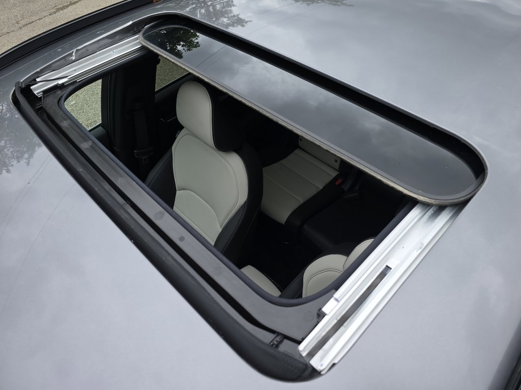 New 2025 INFINITI QX55 Luxe w/ Cargo Package image 3