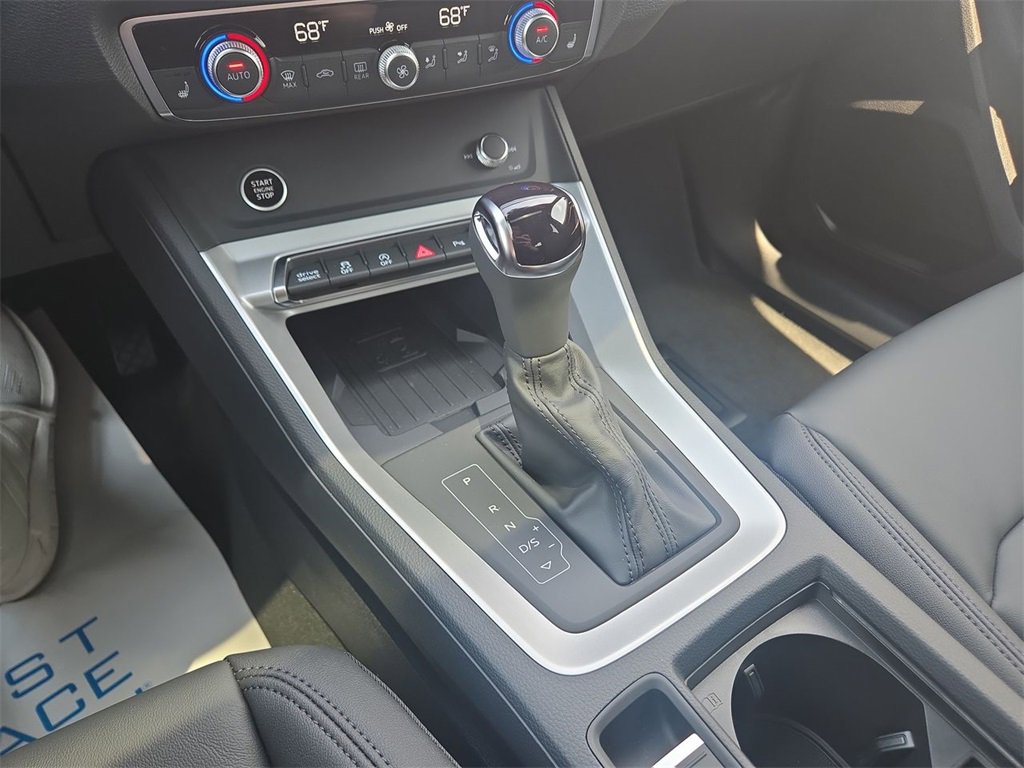 New 2025 Audi Q3 2.0T Premium image 19