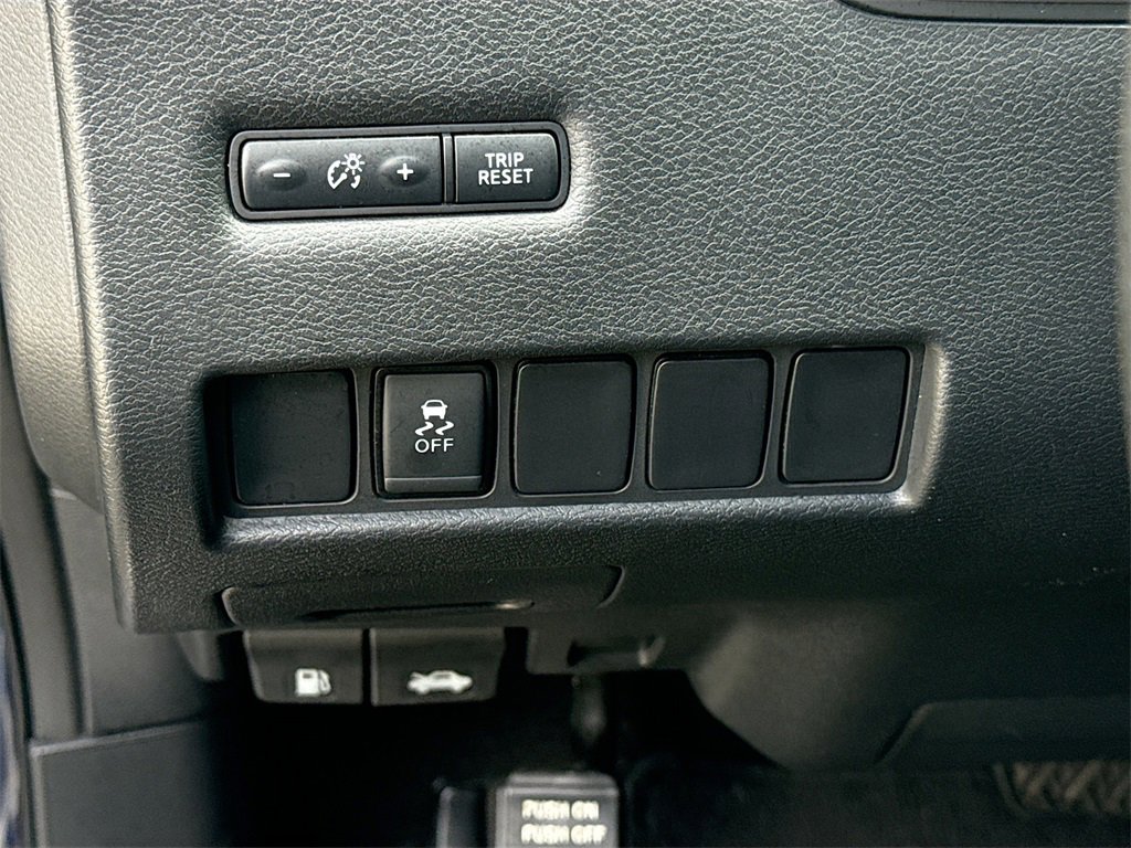 Used 2019 Nissan Murano S image 9