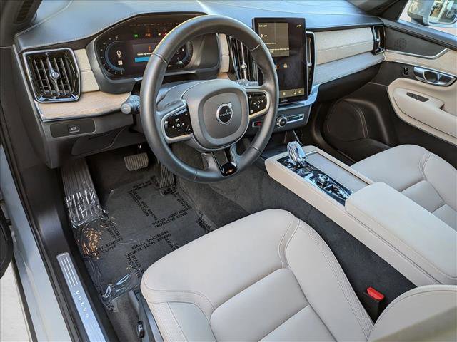Certified 2025 Volvo XC90 B5 Core w/ Protection Package Premier image 10