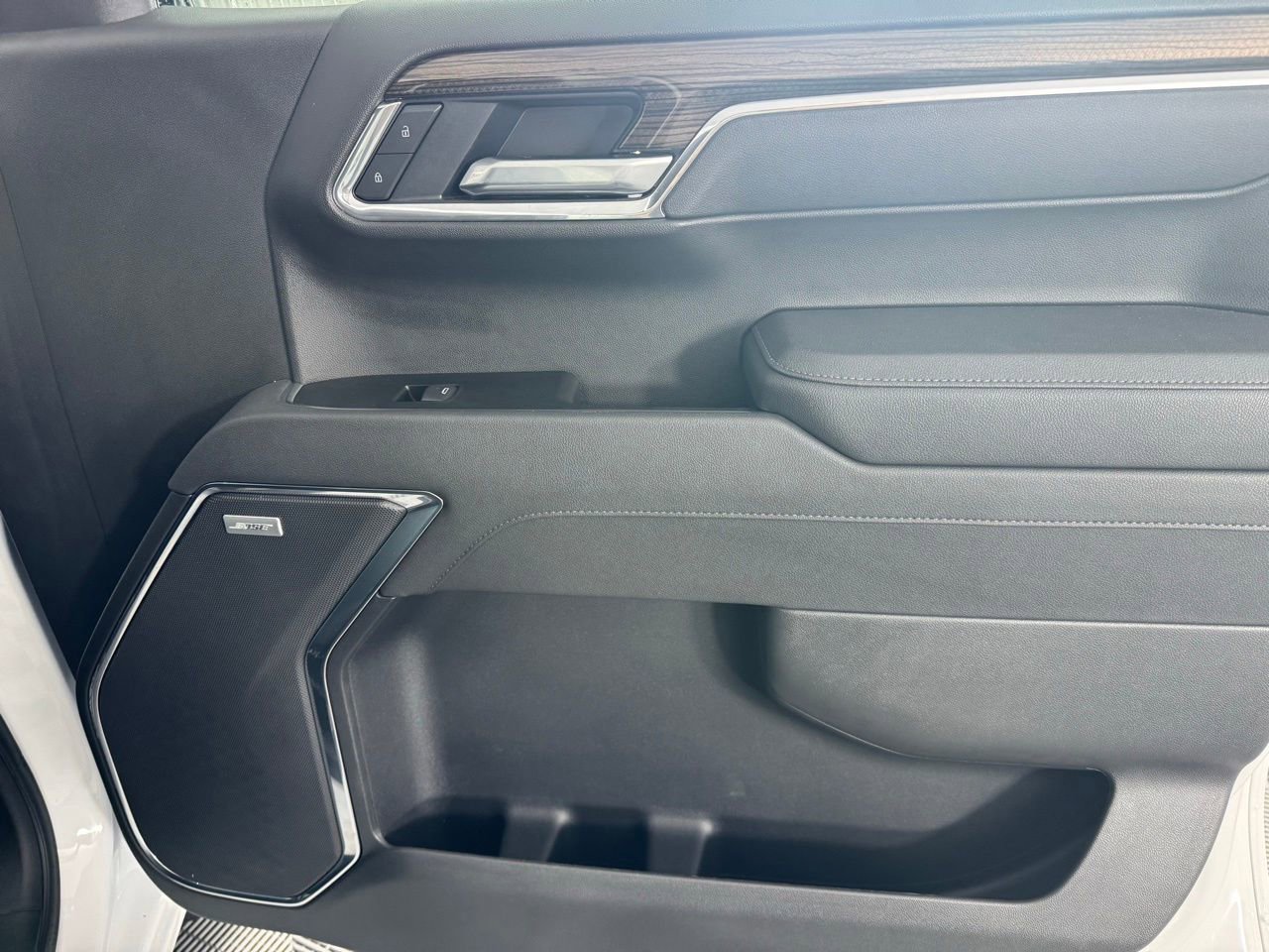 Used 2025 Chevrolet Silverado 1500 LT Trail Boss w/ Convenience Package II image 27