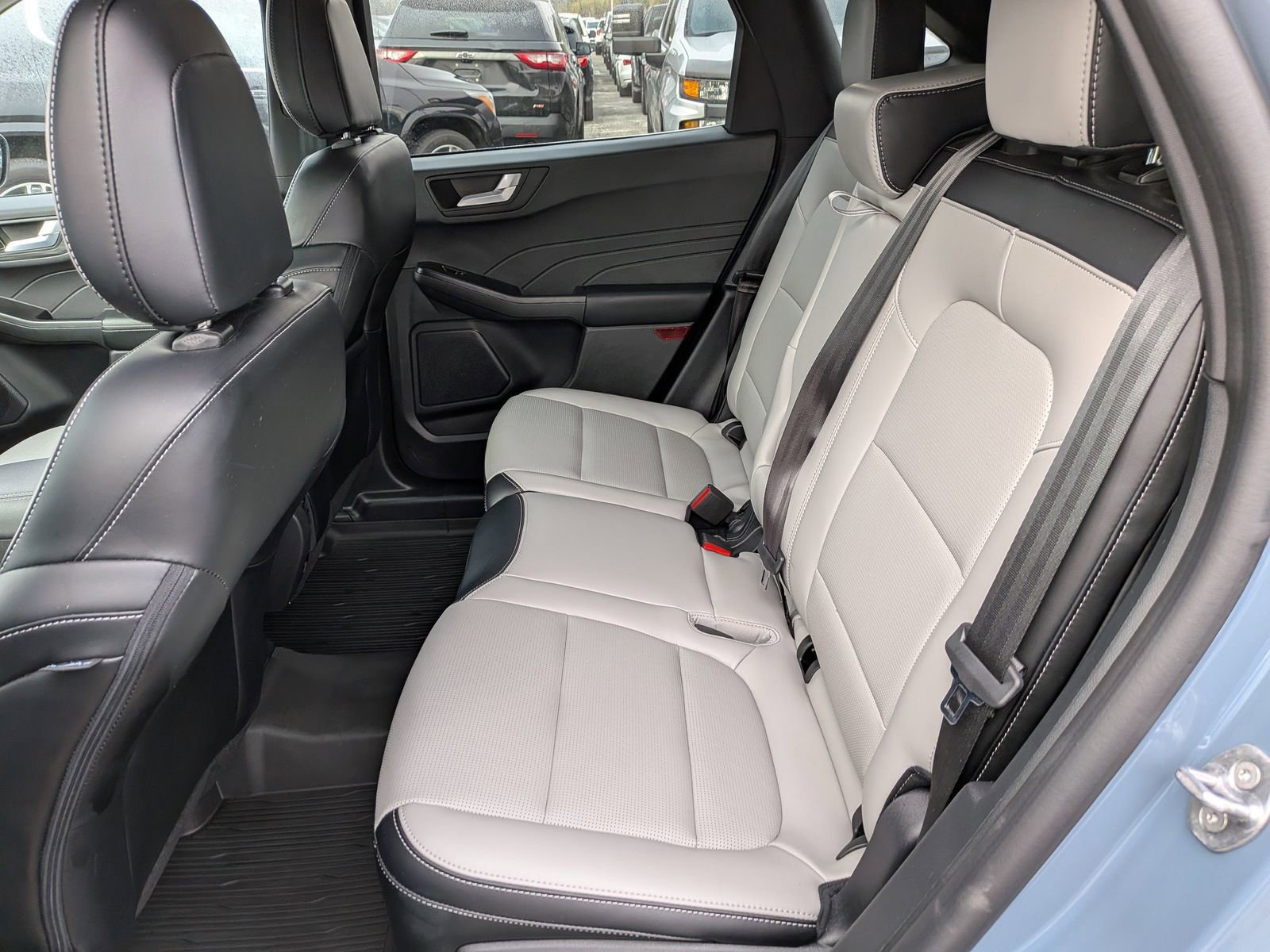 Certified 2025 Ford Escape Platinum image 16