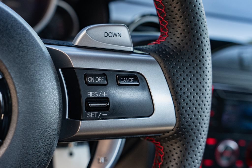 Used 2007 MAZDA MX-5 Miata Touring RWD image 11
