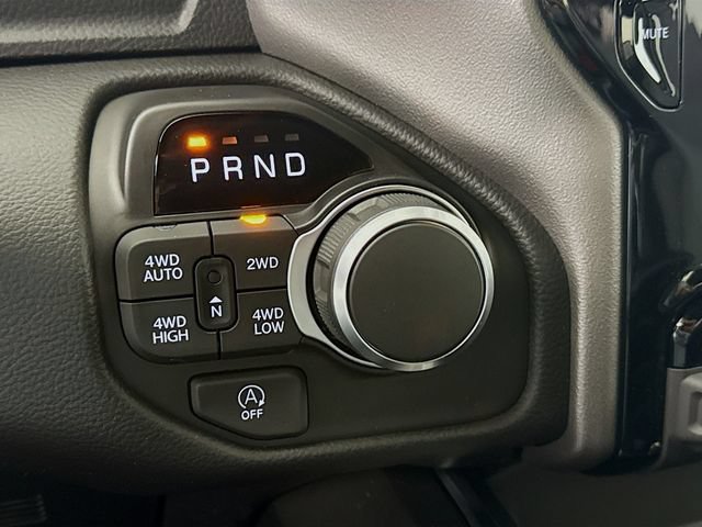 New 2026 RAM 1500 Big Horn AWD/4WD image 17