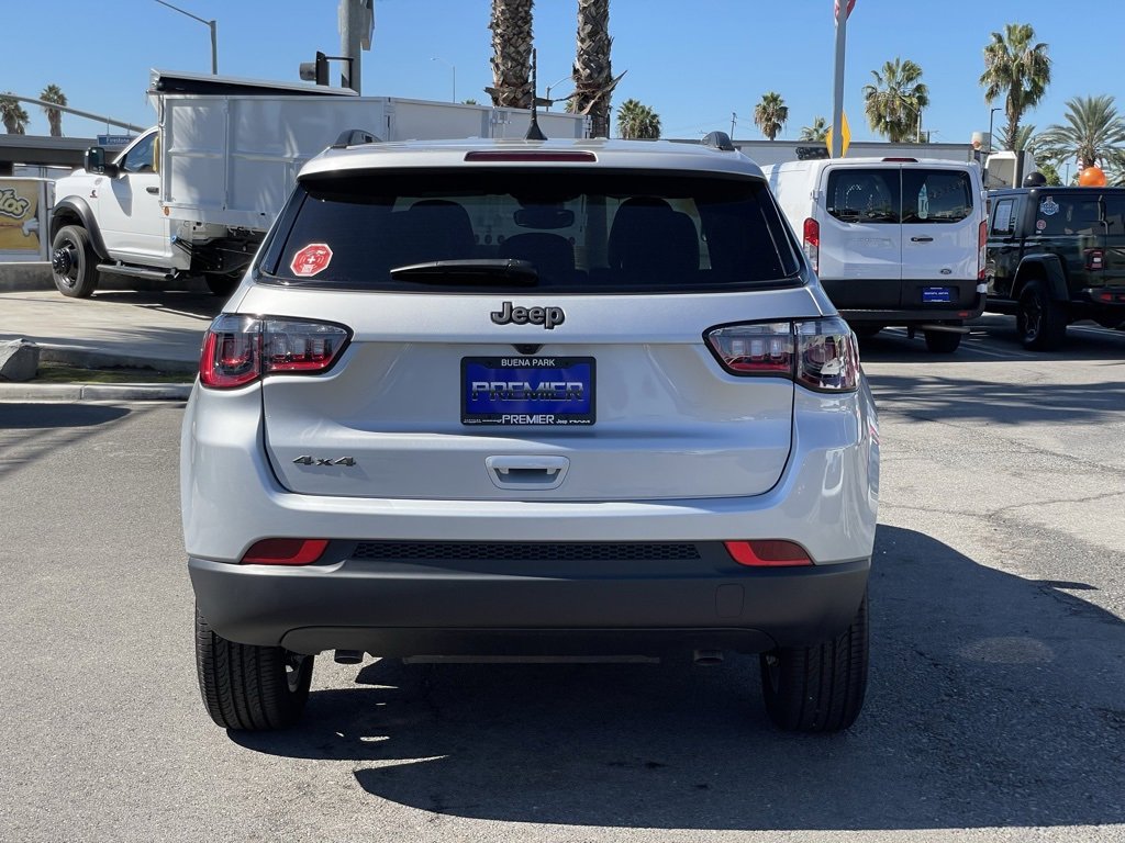 New 2026 Jeep Compass Latitude image 5
