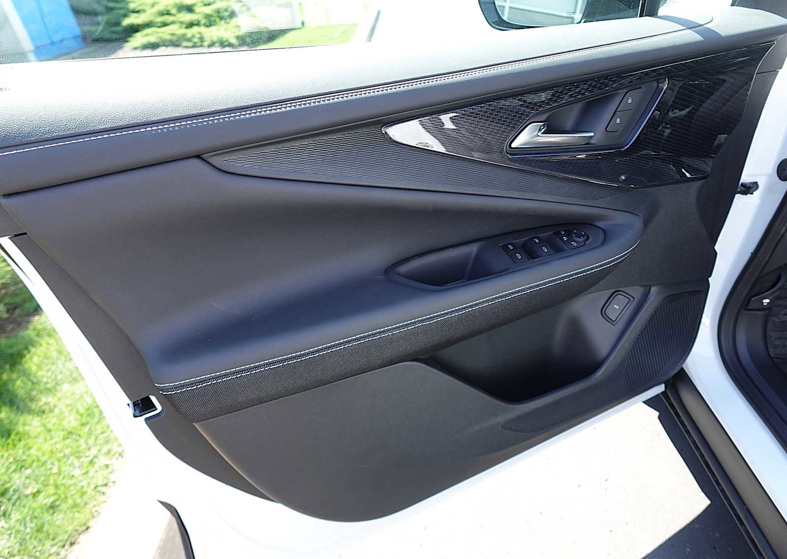 New 2026 Chevrolet Blazer EV LT image 12