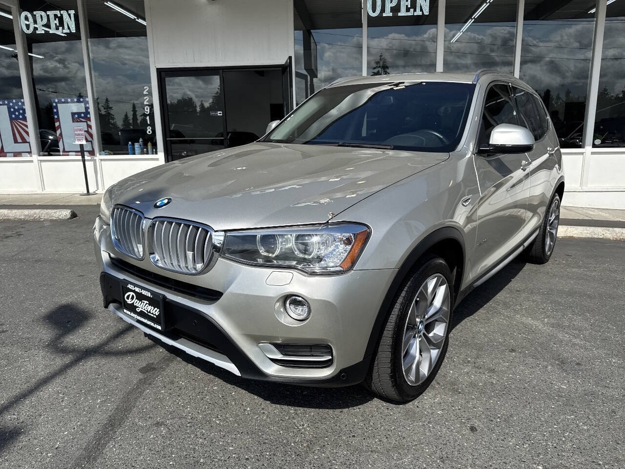 Used 2016 BMW X3 xDrive28i w/ Premium Package AWD/4WD image 1