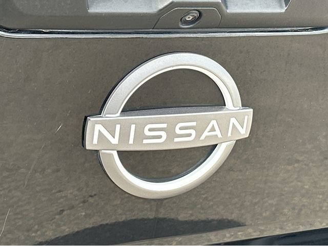 Used 2023 Nissan Frontier SV image 13
