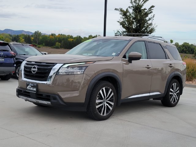 Used 2024 Nissan Pathfinder Platinum