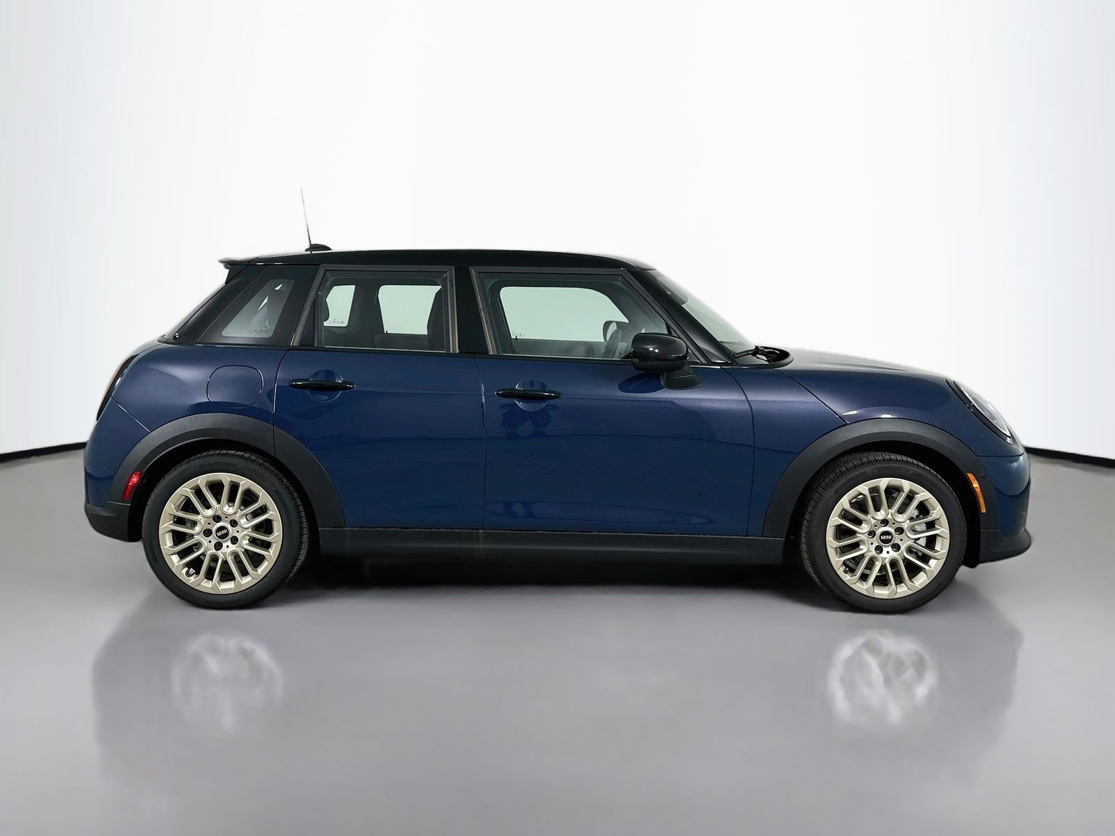 New 2026 MINI Cooper S FWD image 4