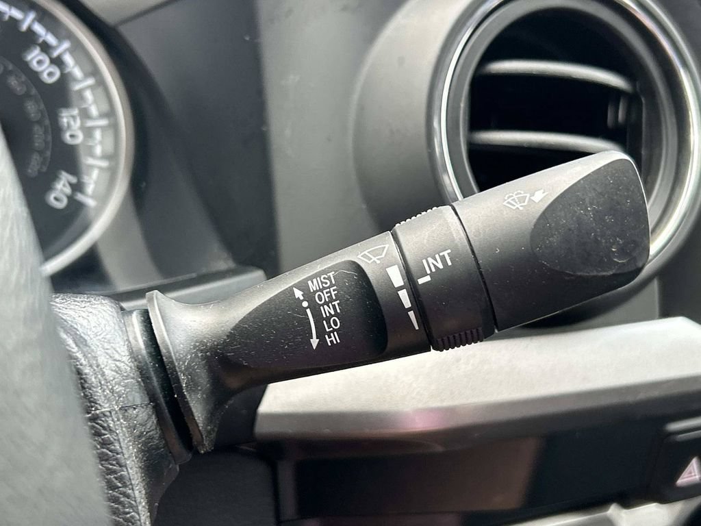 Used 2019 Toyota Tacoma SR5 RWD image 29