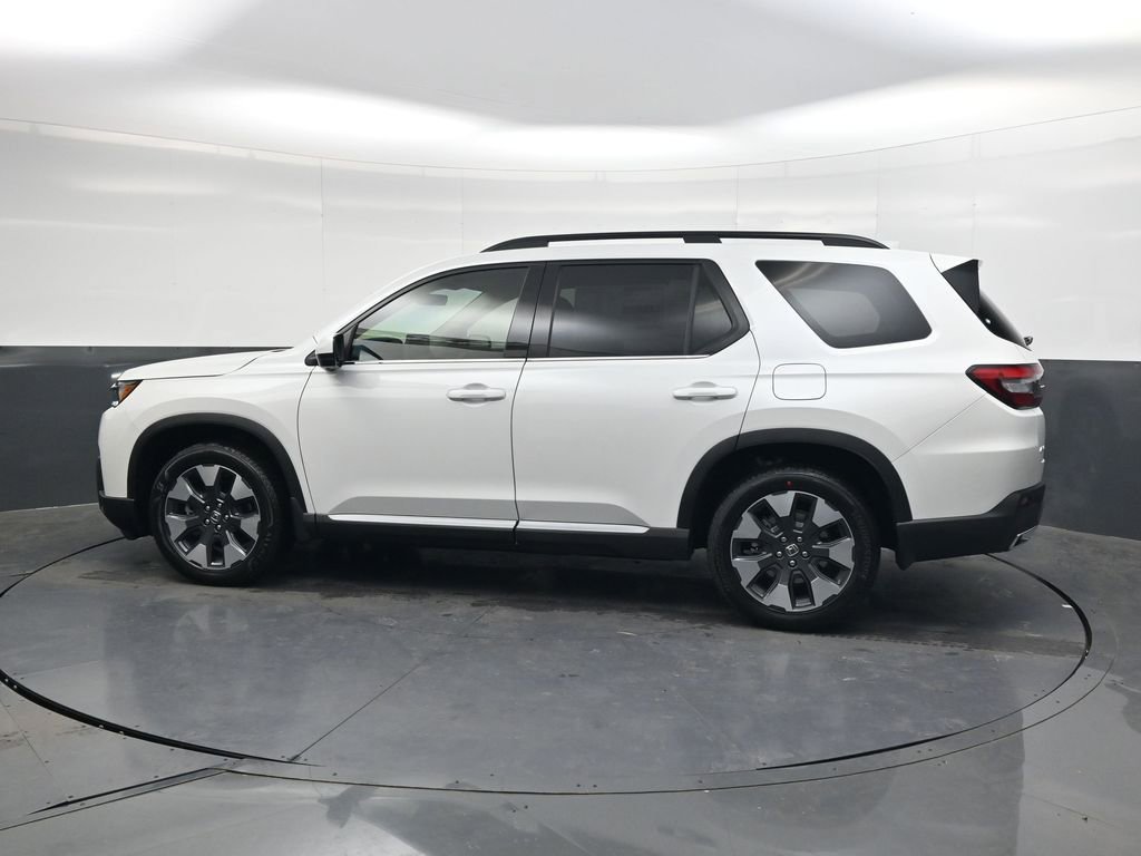New 2026 Honda Pilot Touring image 9