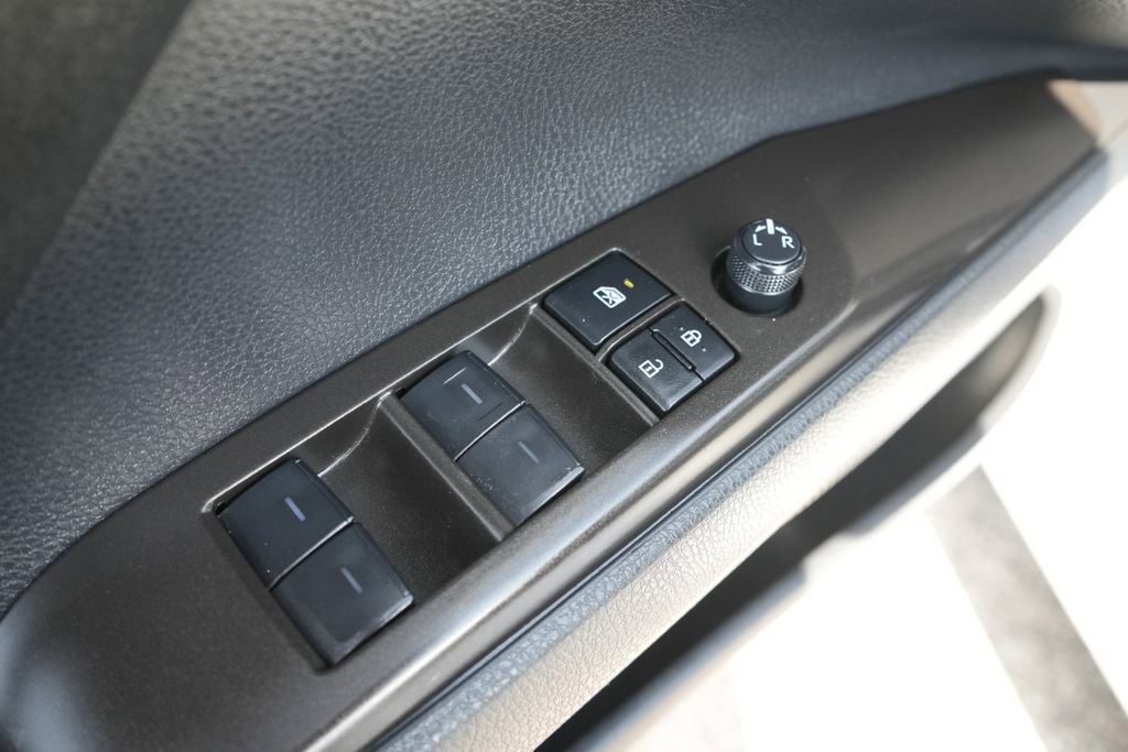 Used 2023 Toyota Camry SE w/ Cold Weather Package image 21
