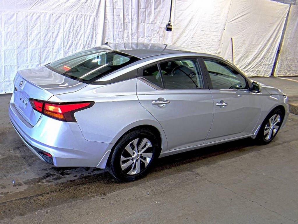 Used 2022 Nissan Altima 2.5 S image 4