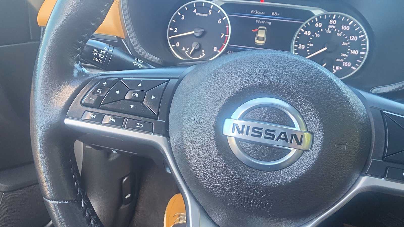 Used 2023 Nissan Sentra SV w/ SV Premium Package FWD image 22