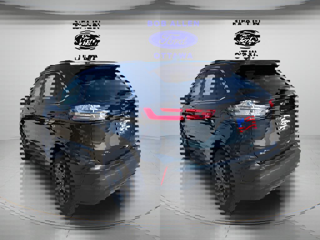 Used 2022 Ford Edge SEL w/ Sport Appearance Package image 5