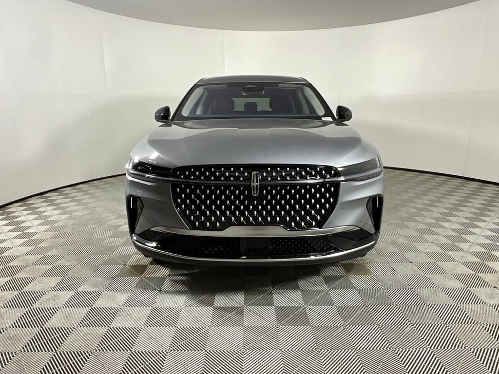 Used 2025 Lincoln Nautilus Premier AWD/4WD image 8