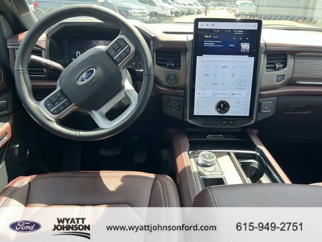 Used 2023 Ford Expedition Limited image 15