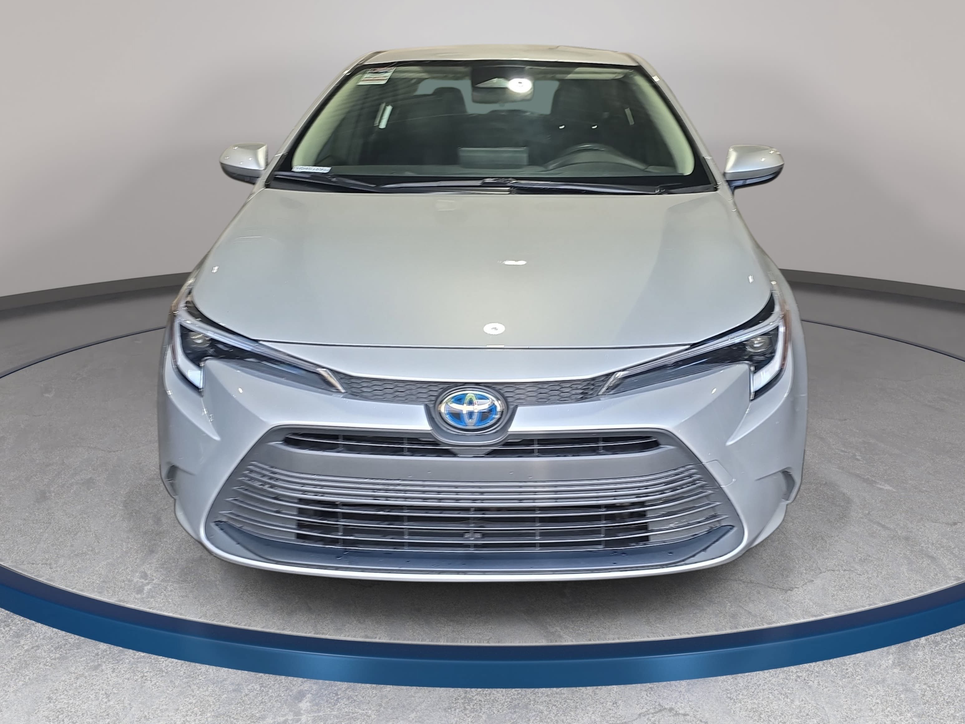 Used 2025 Toyota Corolla LE w/ LE Premium Package FWD image 2