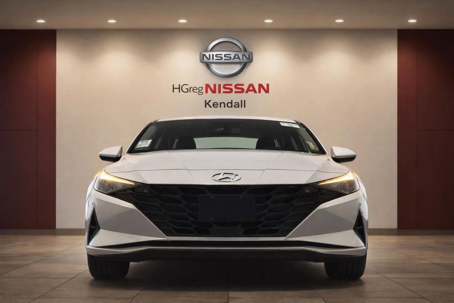 Used 2022 Hyundai Elantra SEL FWD image 5