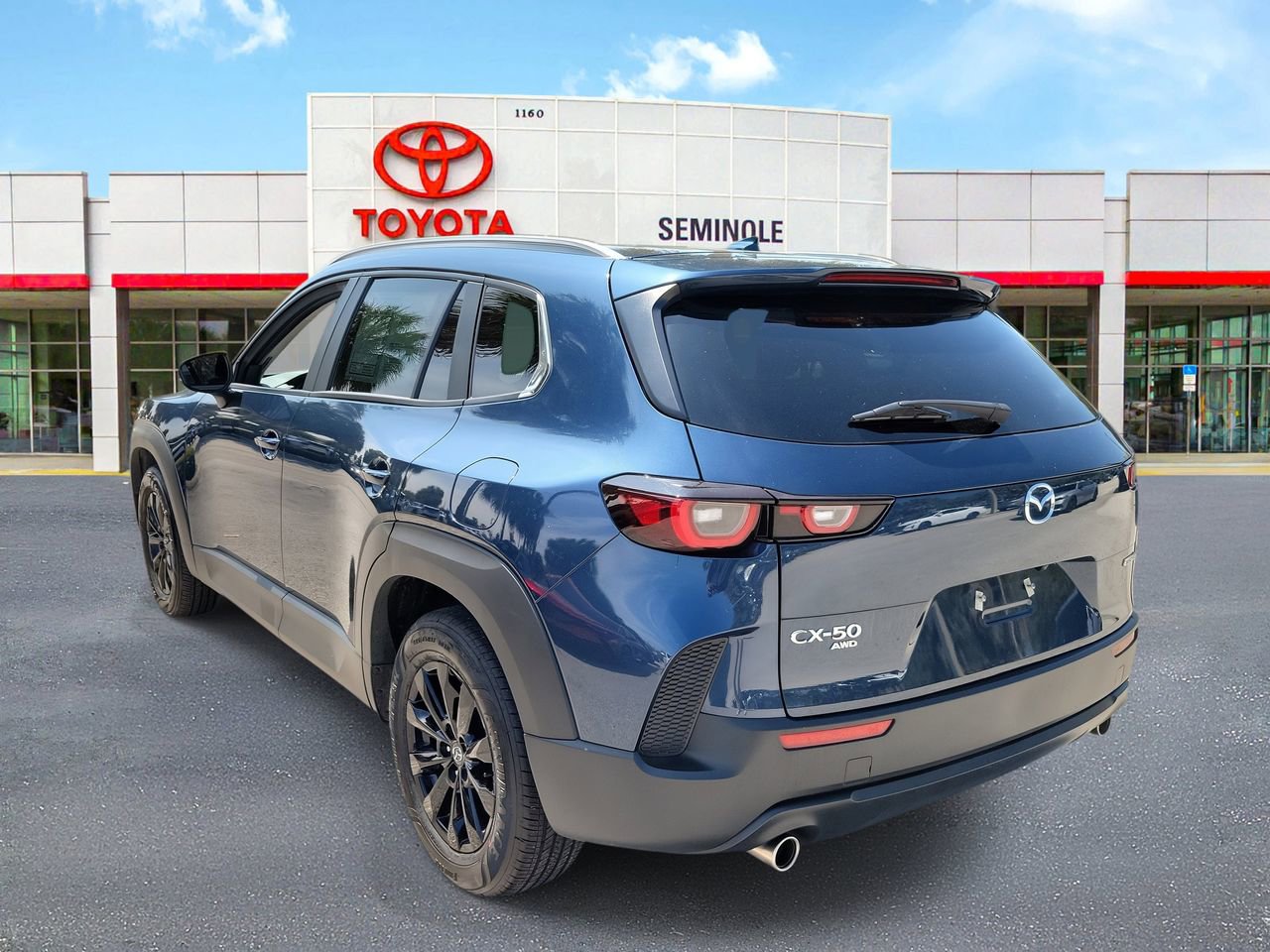 Used 2025 MAZDA CX-50 AWD 2.5 S w/ Premium Package image 4