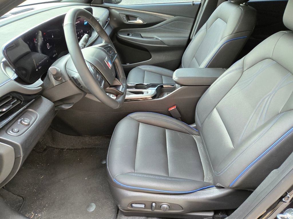 Used 2025 Buick Envista Sport Touring w/ Convenience I Package image 6