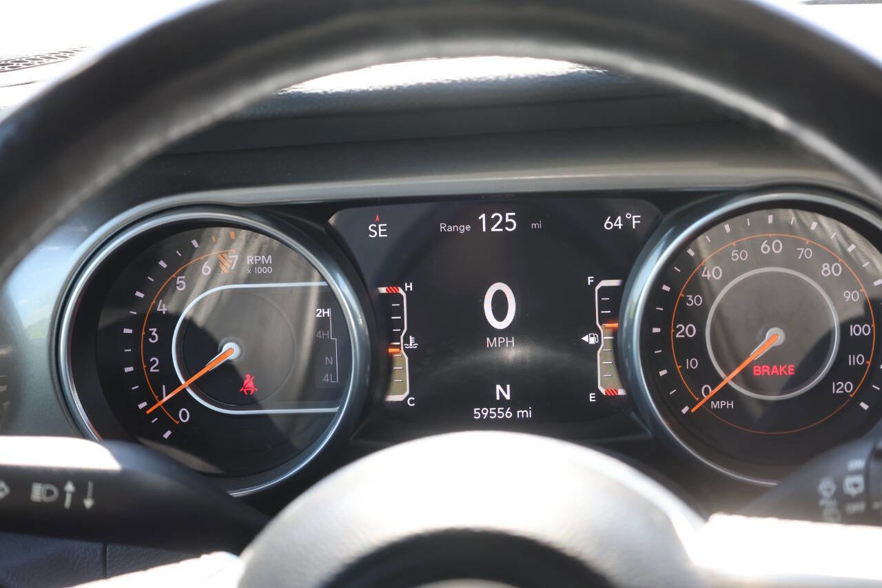 Used 2018 Jeep Wrangler Unlimited Sahara image 19