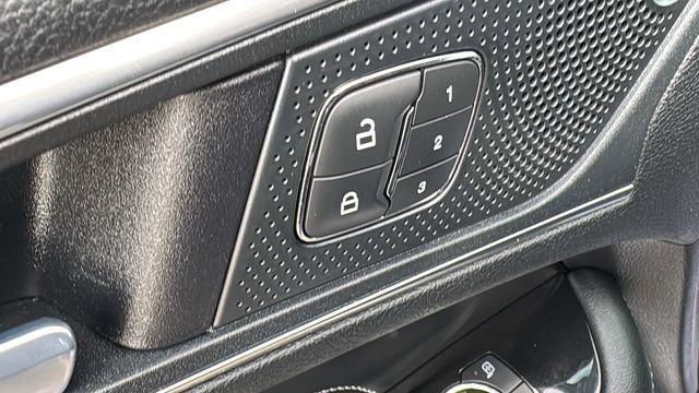 Certified 2020 Ford Edge Titanium image 10