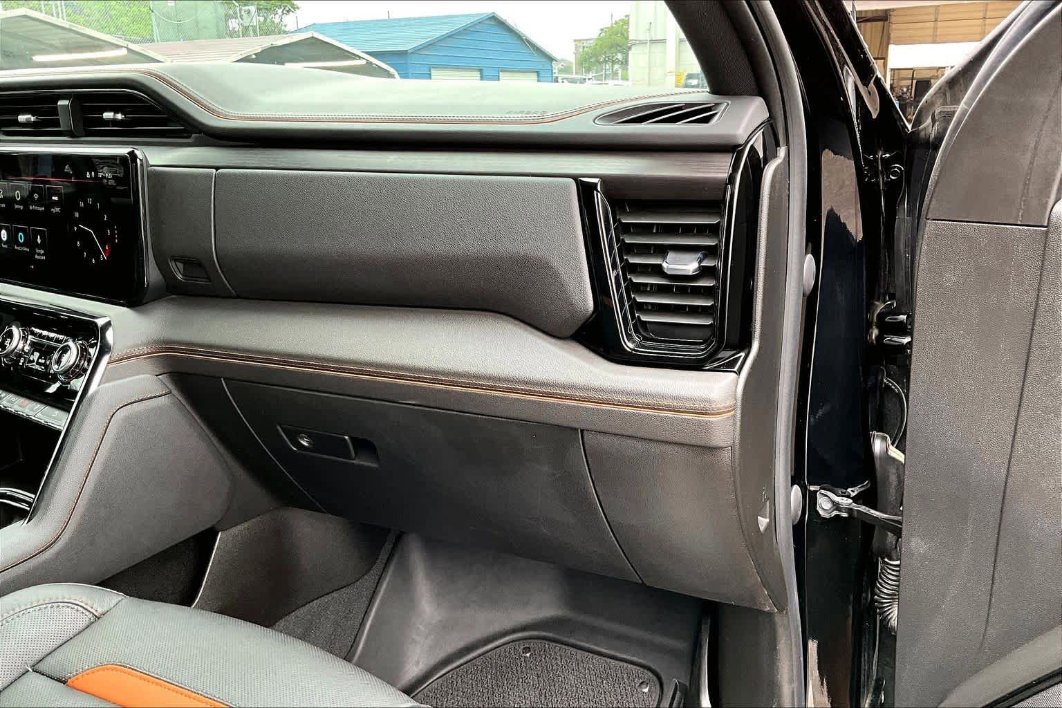 Used 2023 GMC Sierra 1500 AT4 w/ AT4 Premium Package image 19