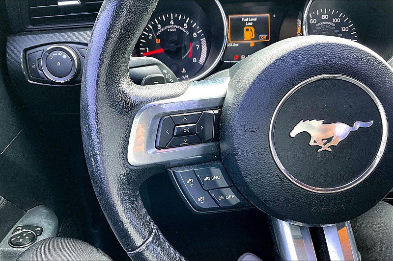 Used 2015 Ford Mustang Coupe image 17