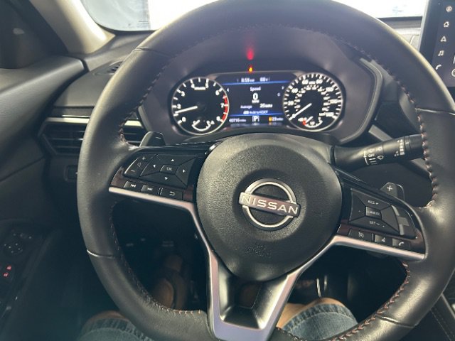 Used 2023 Nissan Altima 2.5 SR w/ SR Premium Package FWD image 16