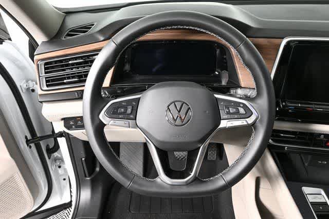 New 2026 Volkswagen Atlas SE FWD image 8
